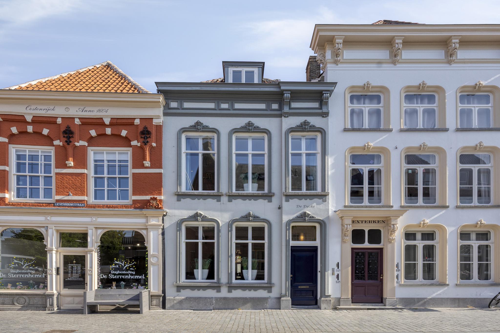 Lievevrouwestraat 54