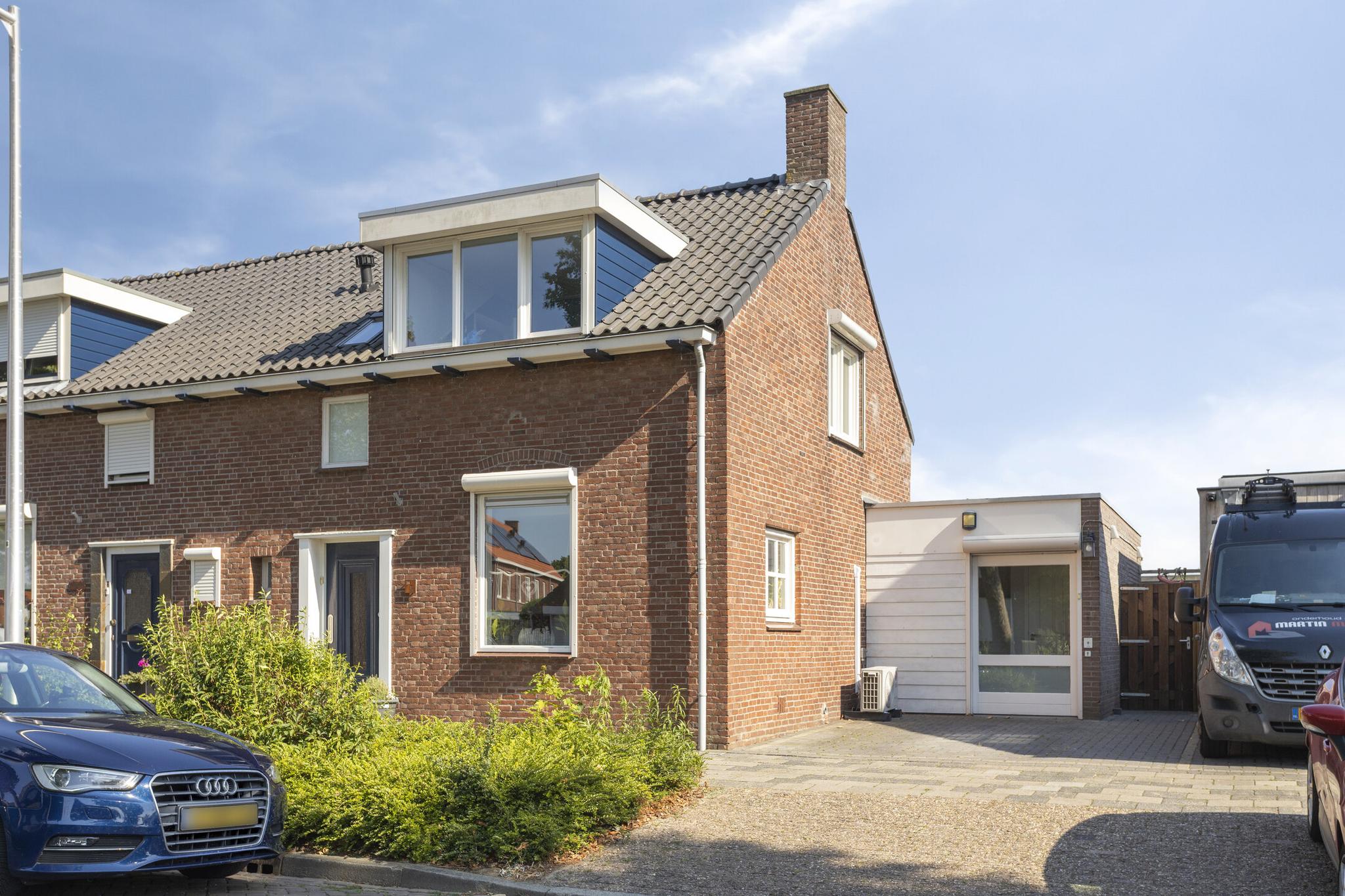 Kapelaan Molstraat 28